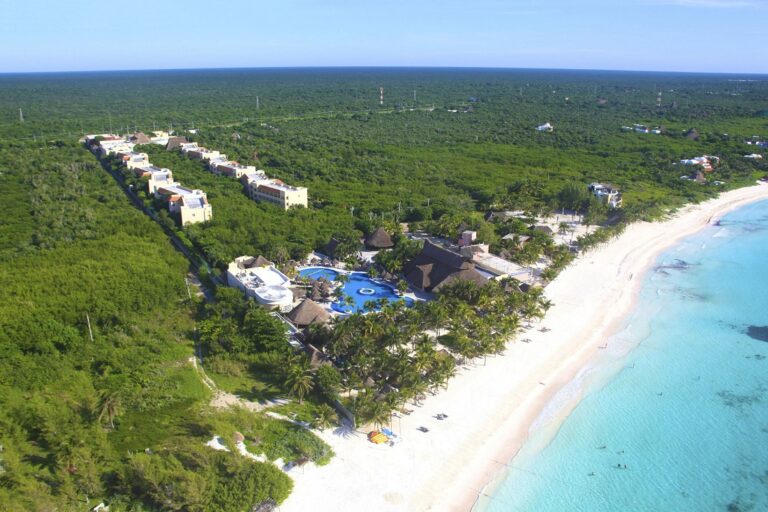 CataloniaRoyalTulum_aerialview