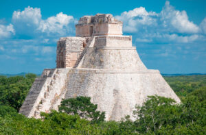 uxmal-piramide