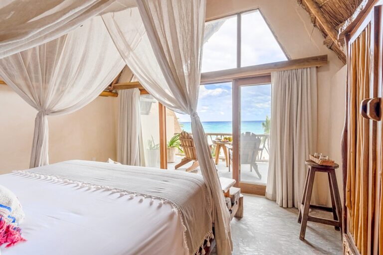 1JR-SUITE-OCEAN-VIEW-TOP-ROOM16-scaled-1