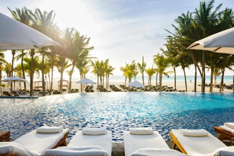 Infinytum Royal Hideaway
