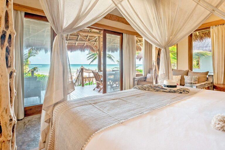 MASTER-SUITE-OCEAN-FRONT-BEACH-LEVEL-1-1024x683-1