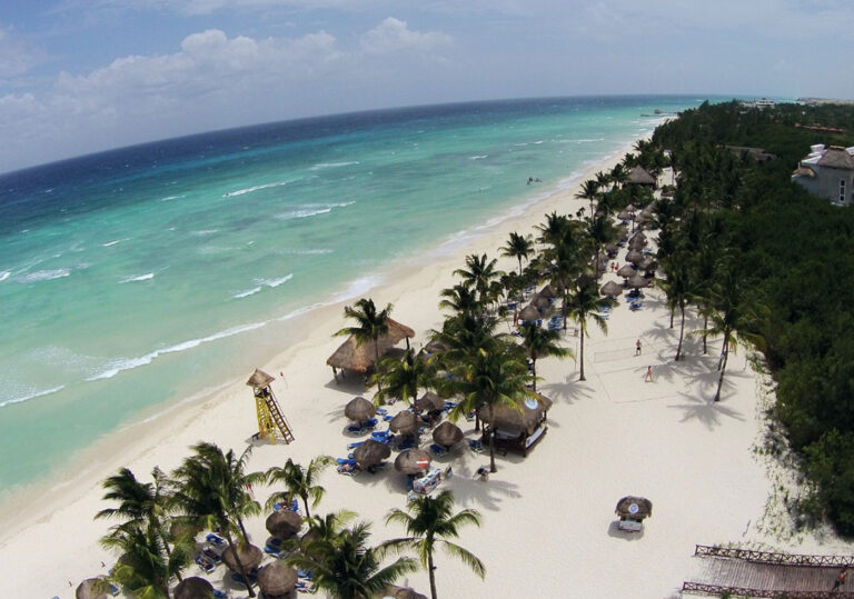 Playa-y-piscina1.-1