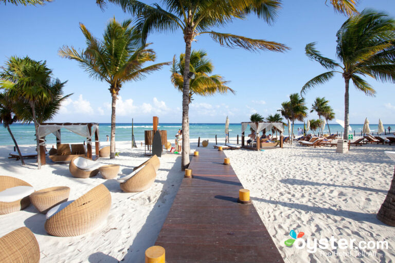 beach-v2281075-1440